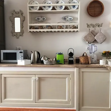 ベッド・アンド・ブレックファスト A Casa Della Nonna チェファル